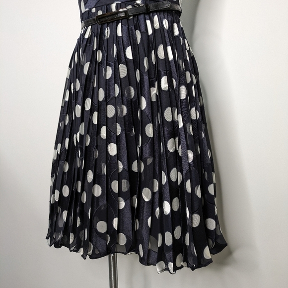 Adrianna Papell blue white sleeveless polka dot fit & flare dress 2 - Picture 4 of 10